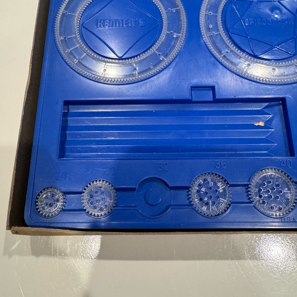 Kenner’s New 1967 Spirograph Kit - Picture 5 of 6